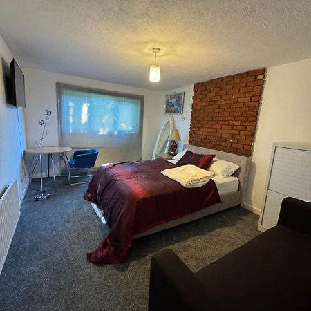 Transformative Housing Lismore Close นอตติงแฮม ภายนอก รูปภาพ