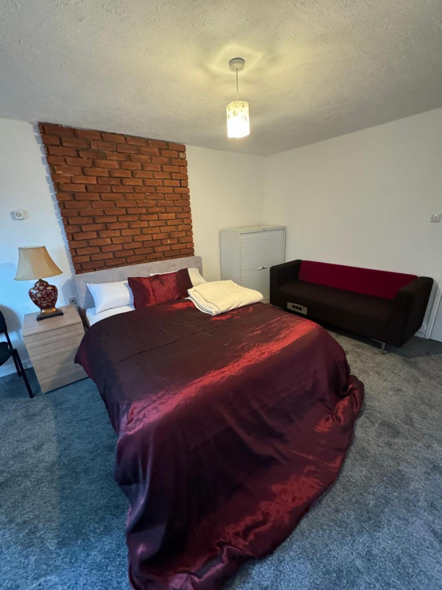 Transformative Housing Lismore Close นอตติงแฮม ภายนอก รูปภาพ